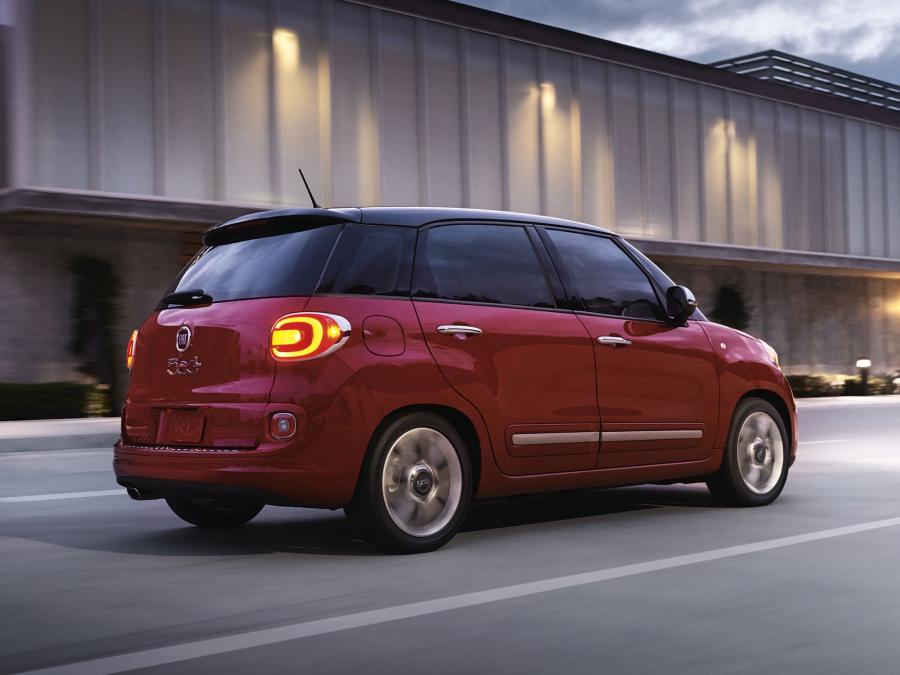 Fiat 500L 2013 года  (US) (фото 35 из 40)